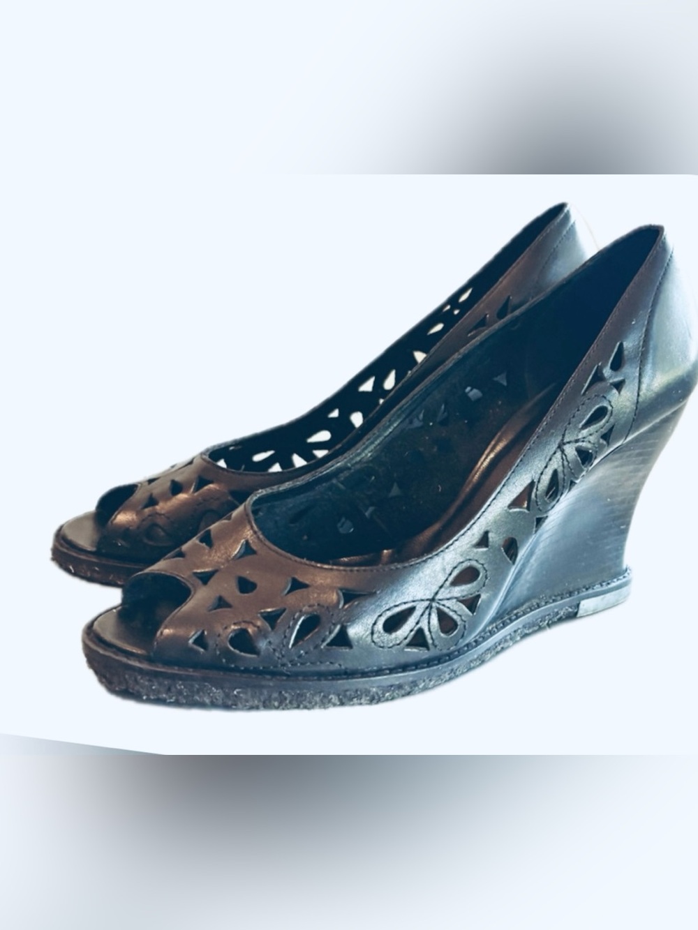 Report Jocelyn Black Leather Laser Cutout Peep-Toe Wedges Y2K Vintage
